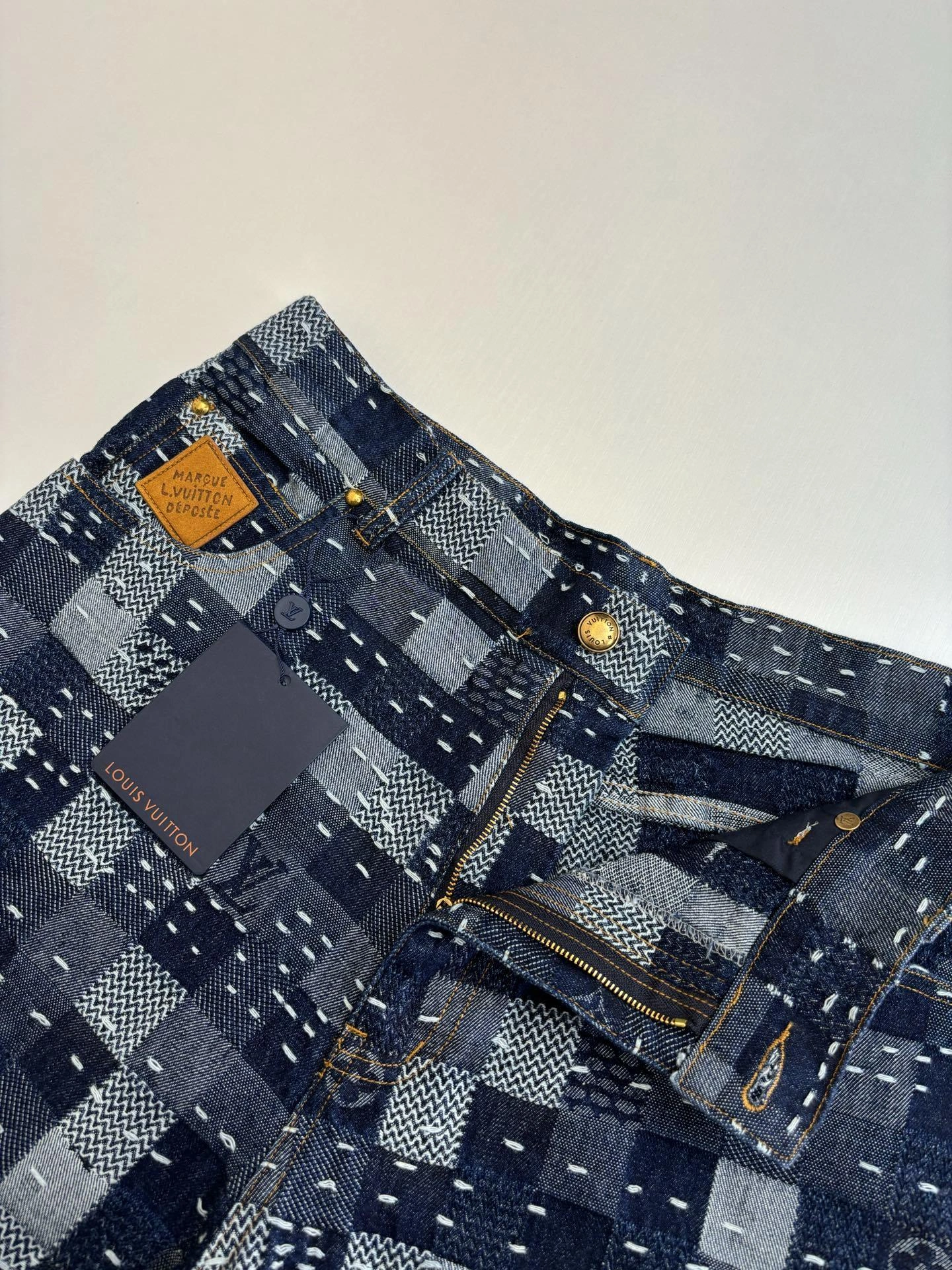 wg.luxury- 8V Nigo item:E-F363G2631